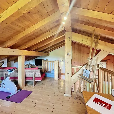 Individuel Avec Garage, Terrasse, Buanderie Et Cuisine Equipee - Fr-1-560-149 Chalet