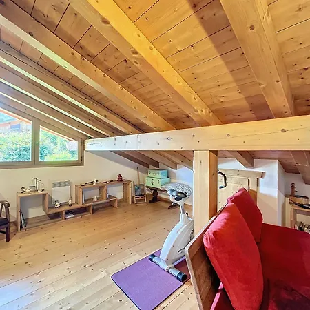 Individuel Avec Garage, Terrasse, Buanderie Et Cuisine Equipee - Fr-1-560-149 Chalet
